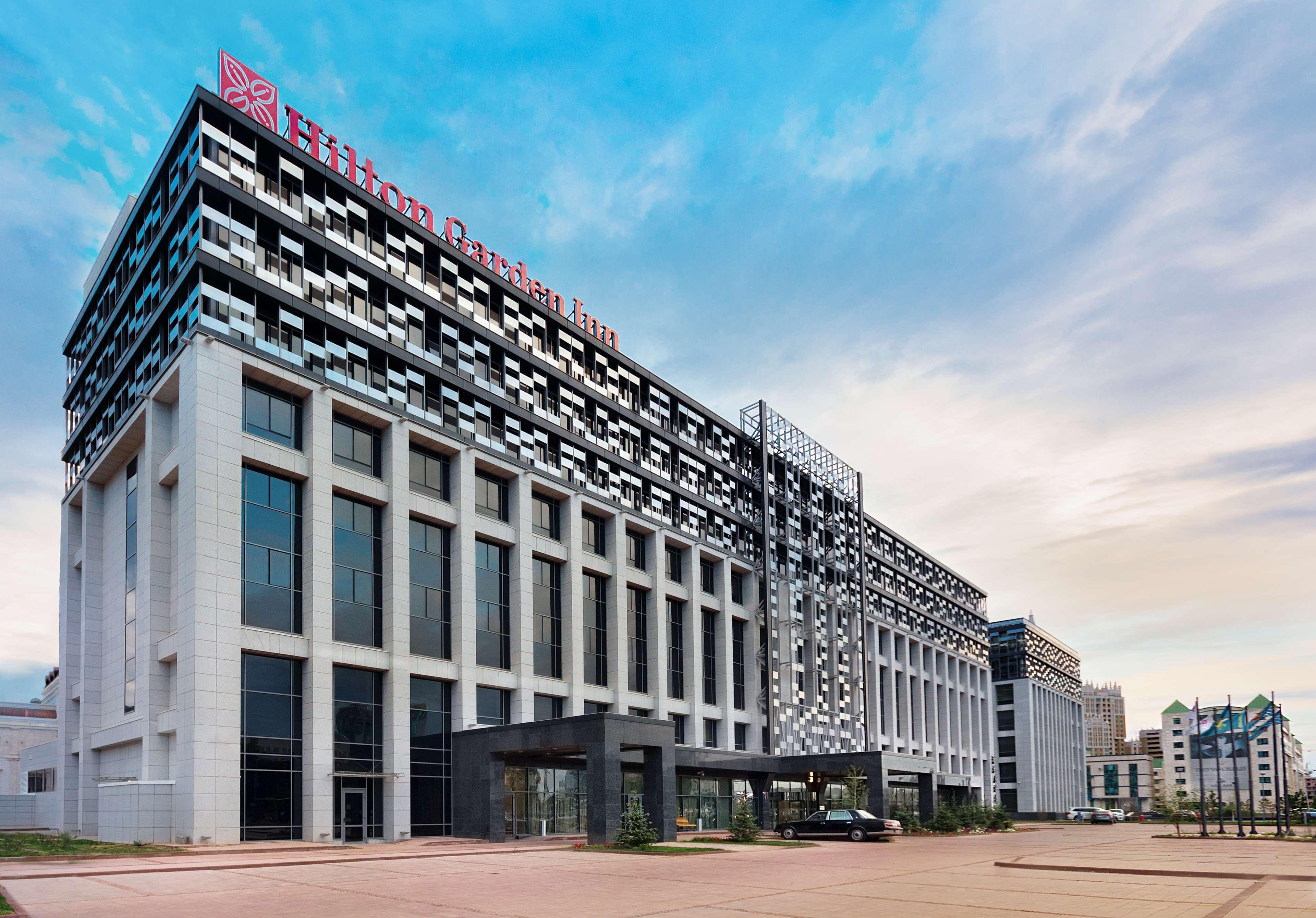 Hilton Garden Inn Astana Exterior photo