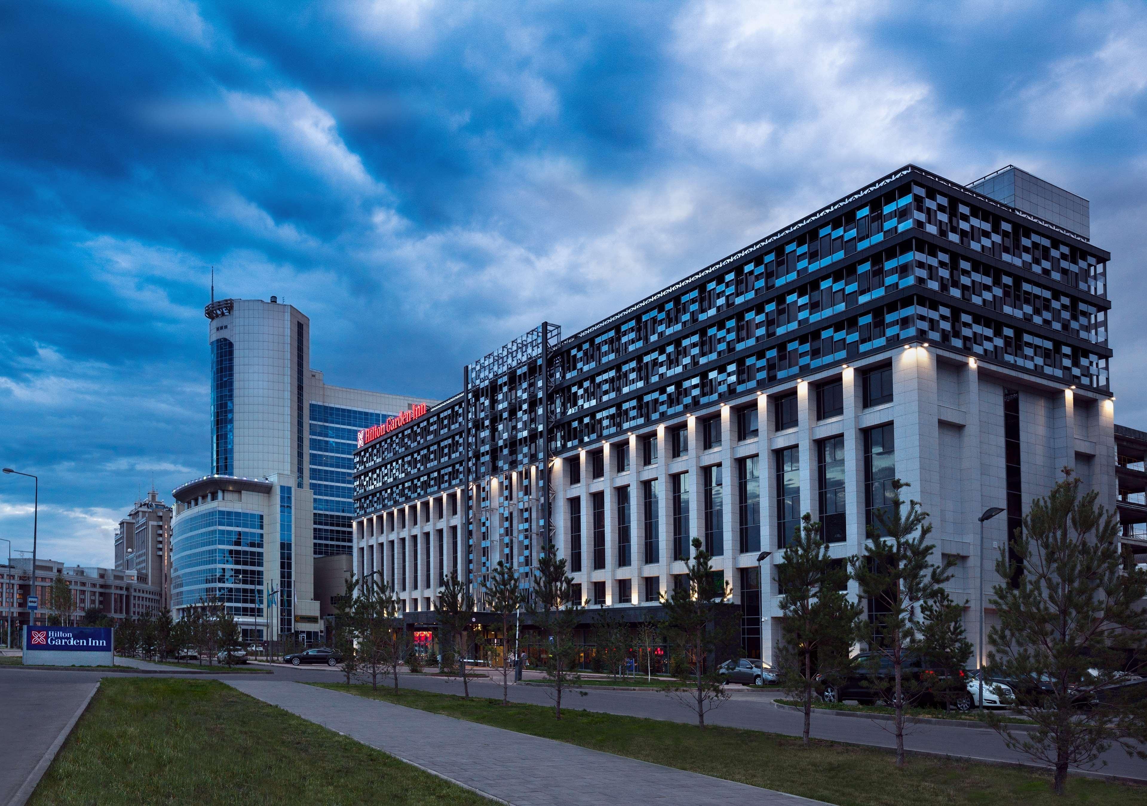 Hilton Garden Inn Astana Exterior photo
